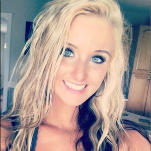 Meet your Posher, Ashlee